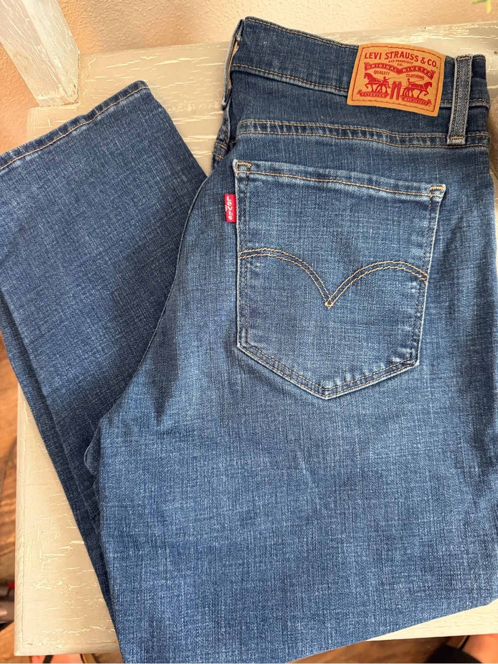 Levi's Women's Dark Blue Ankle Capri 311 Jeans